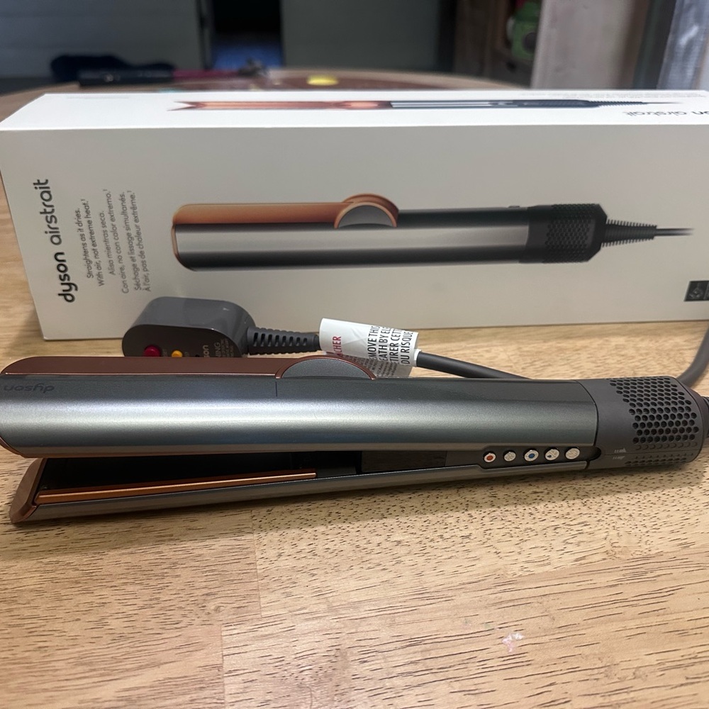 Dyson Airstrait Hair Tool in Gray and Copper